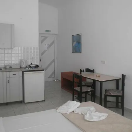 Haridimos Aparthotel Tavronitis (Crete)