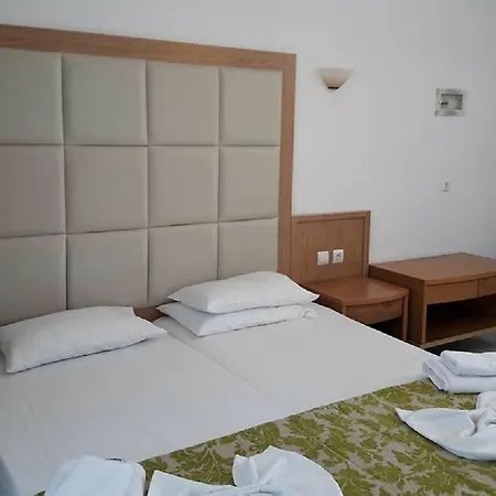 Haridimos Aparthotel 2*